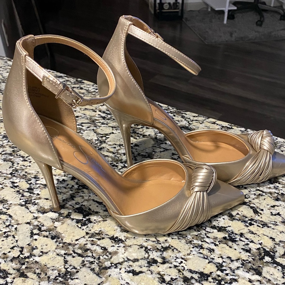 Jessica Simpson Wirlin Pump Size 9.5